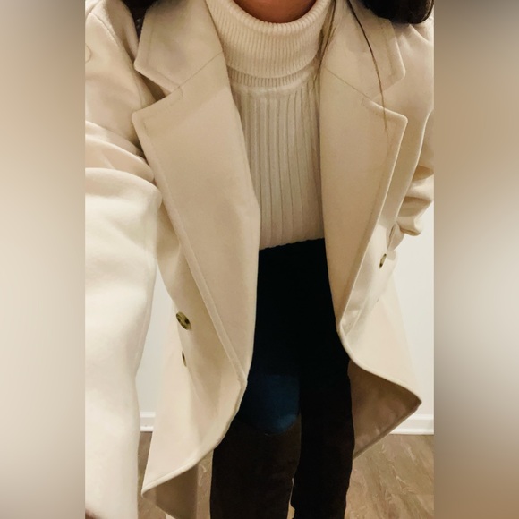 Gorgeous H&M Ivory Coat 🦋 - Picture 10 of 14